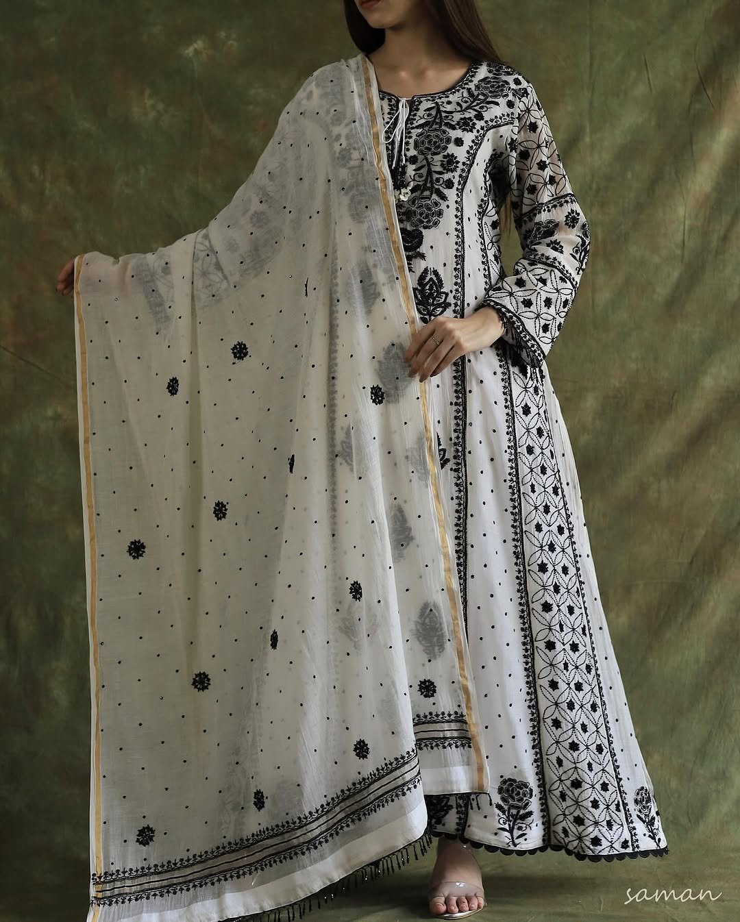 Monochorome Chikankari Anarkali 2